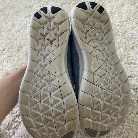 Nike sneakers - Picture 4 of 4